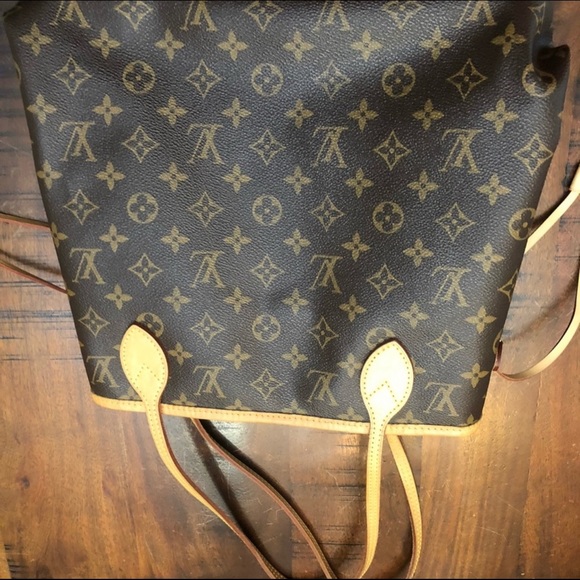 Authentic Louis Vuitton Neverfull MM - Picture 3 of 16